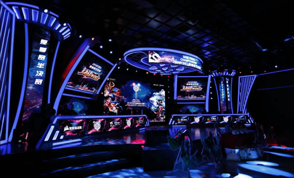 王钰栋被捆 王钰栋被捆