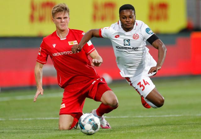 场上比分依 场上比分依