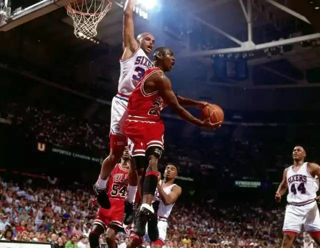 又被背后空 又被背后空